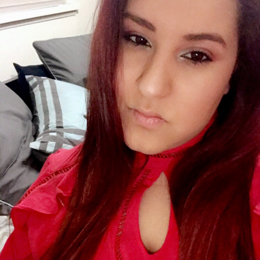 Meet your Posher, Daniela